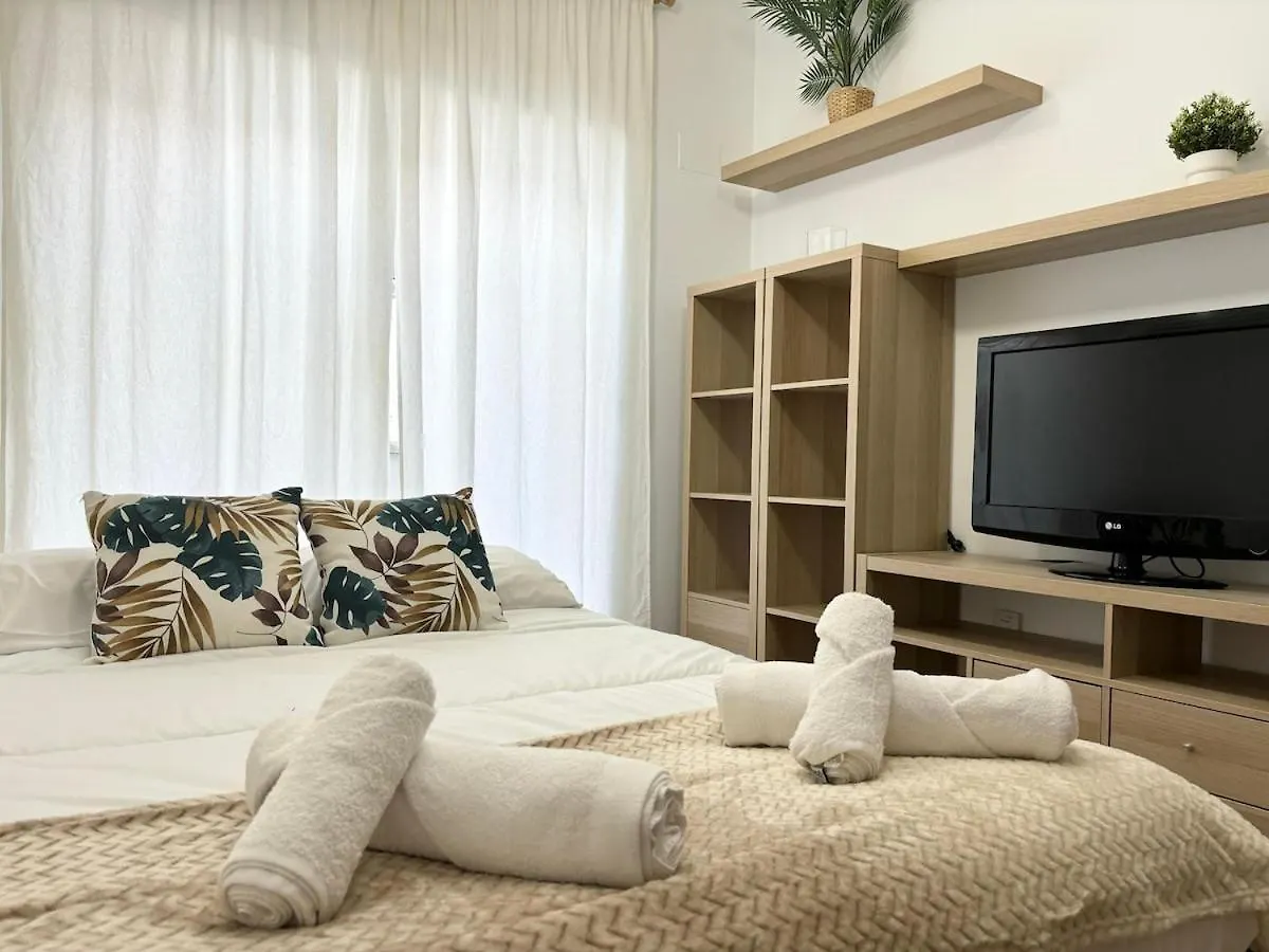 Can Flores - Familias - Parejas - Parking - Piscina Lloret de Mar 0*,